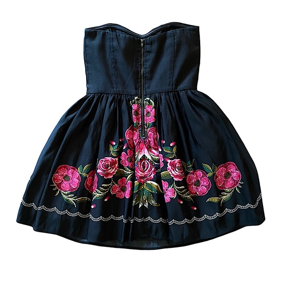 Forever 21 Garden Chic Dress Aline Black. RARE. Size Small. - Picture 4 of 10